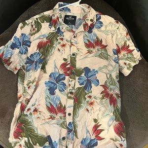Mens Hawaiian shirt tan and blue, SMALL